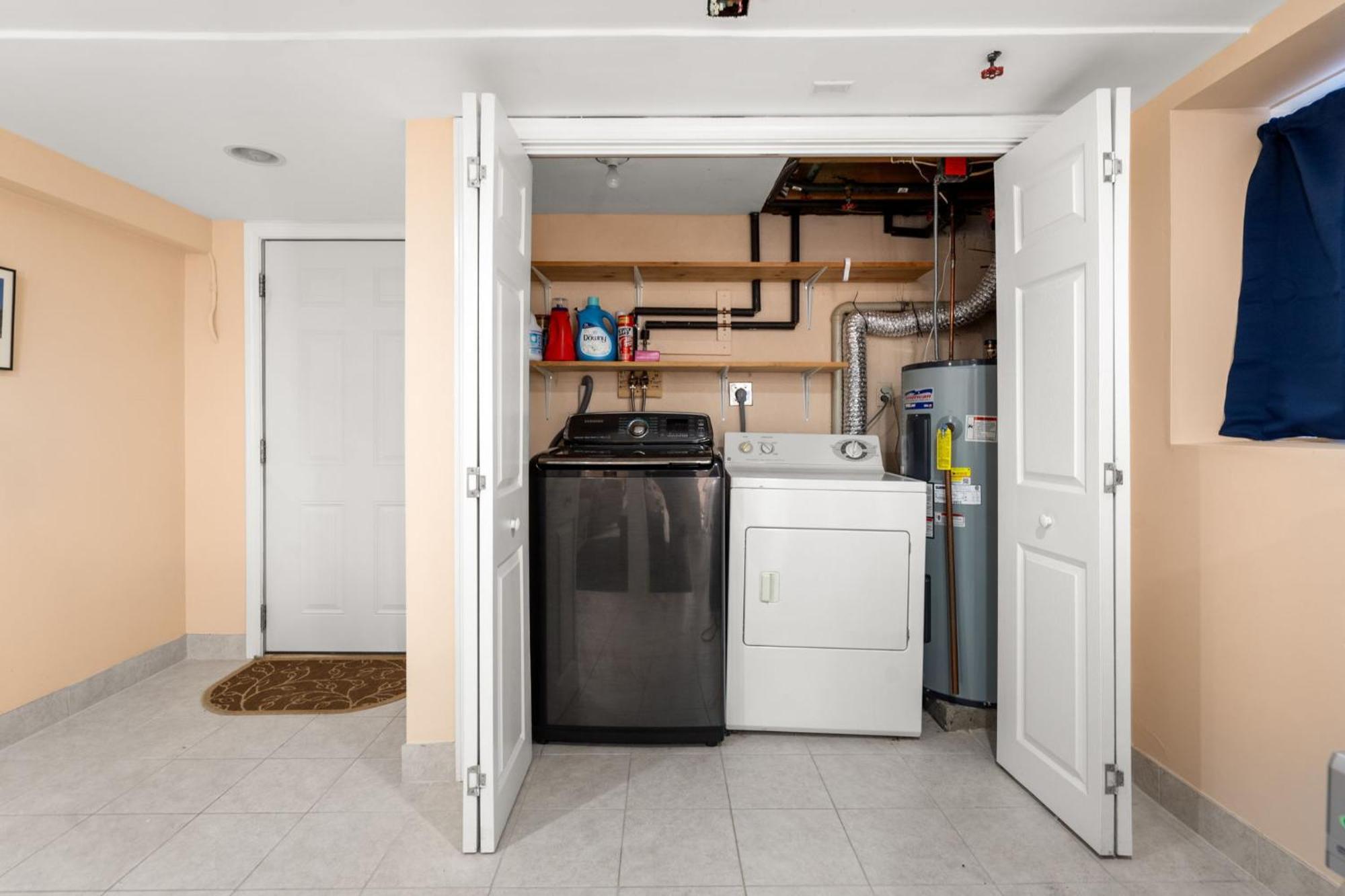 Hot Tub, Electric Bikes, Solo Stove, Projector, Smores Marblehead Exterior foto