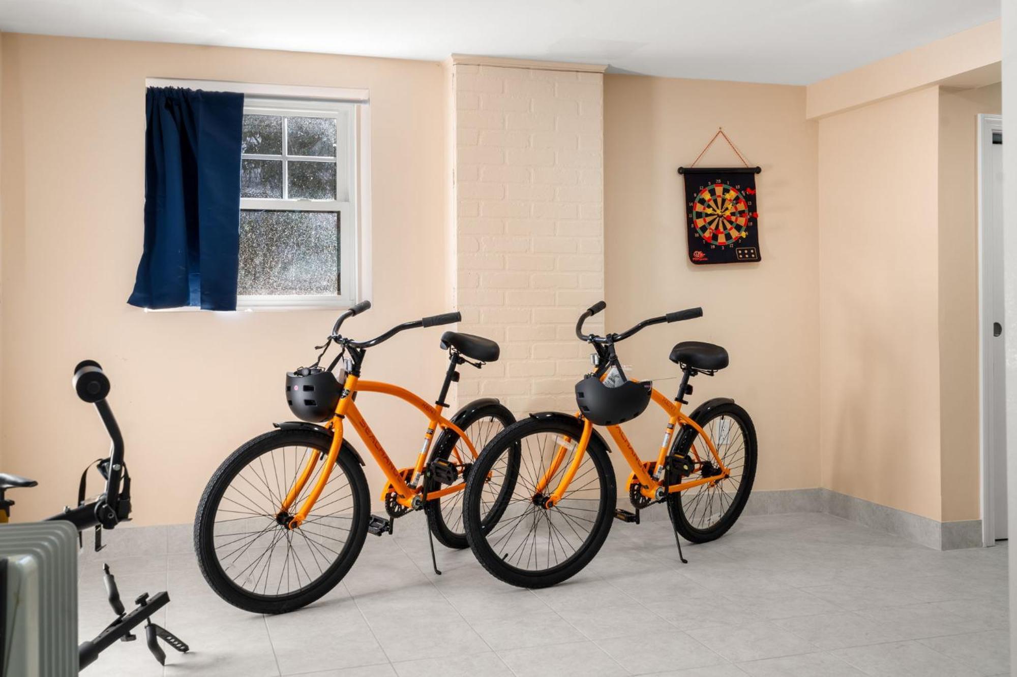 Hot Tub, Electric Bikes, Solo Stove, Projector, Smores Marblehead Exterior foto
