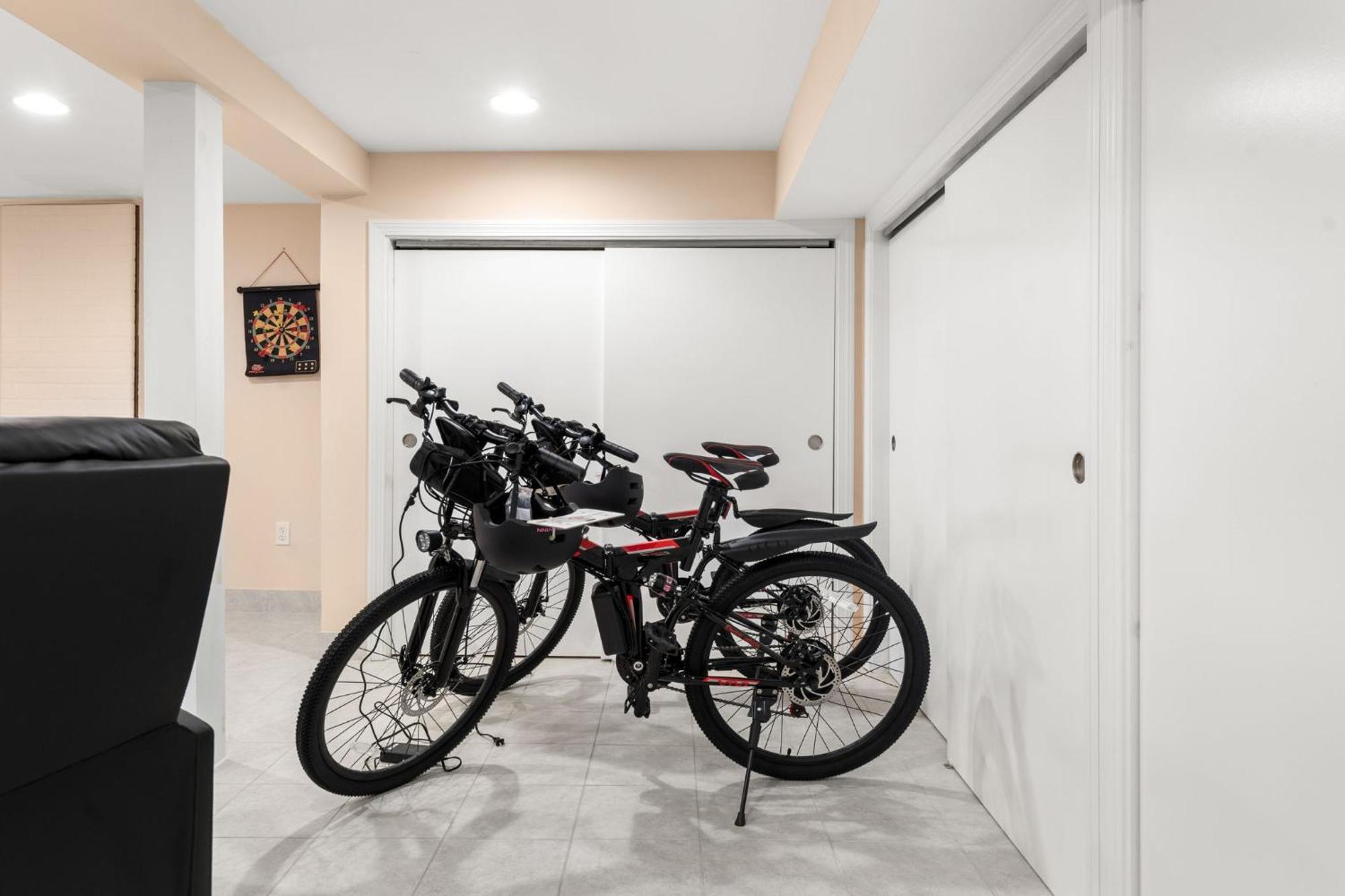 Hot Tub, Electric Bikes, Solo Stove, Projector, Smores Marblehead Exterior foto
