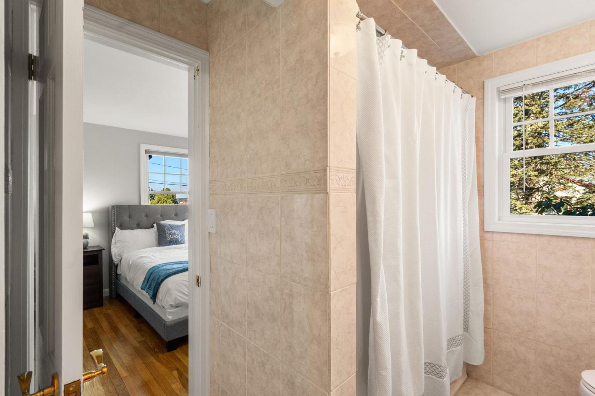 Hot Tub, Electric Bikes, Solo Stove, Projector, Smores Marblehead Exterior foto