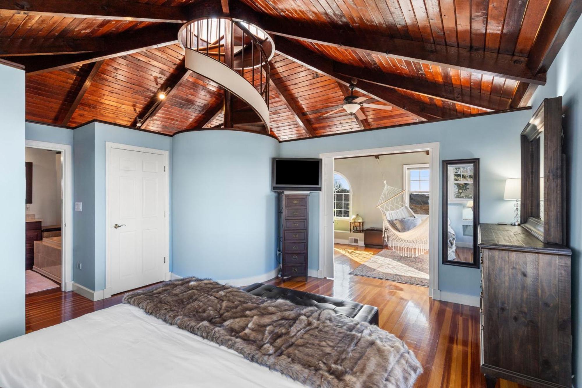 Hot Tub, Electric Bikes, Solo Stove, Projector, Smores Marblehead Exterior foto