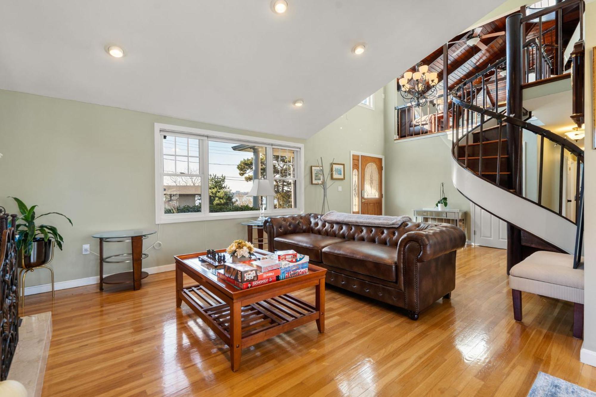 Hot Tub, Electric Bikes, Solo Stove, Projector, Smores Marblehead Exterior foto